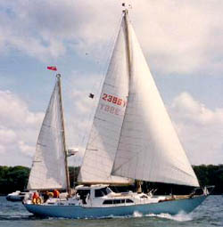Nicholson 48 Yacht