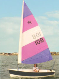 Foxer sailing dinghy